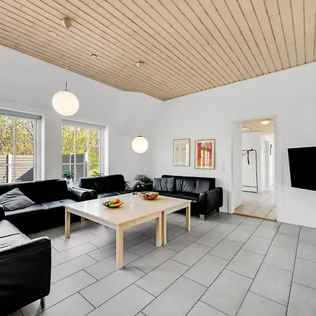 18-person Pool House With Hot Tub, Infrared Sauna And Activity בית נופש Ulfborg
