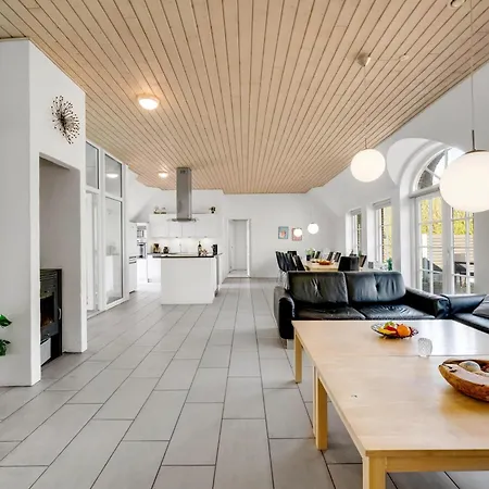 בית נופש 18-person Pool House With Hot Tub, Infrared Sauna And Activity Ulfborg