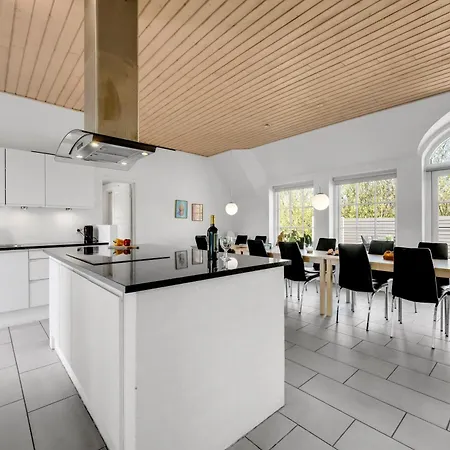 18-person Pool House With Hot Tub, Infrared Sauna And Activity Casa vacanze Ulfborg