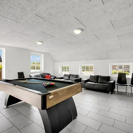 18-person Pool House With Hot Tub, Infrared Sauna And Activity בית נופש *